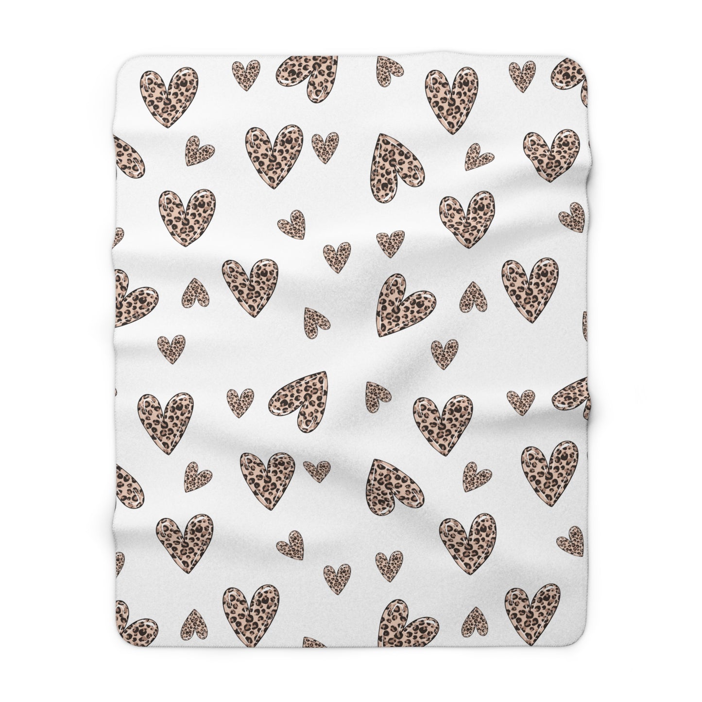 White Valentine’s sherpa fleece blanket with leopard heart pattern